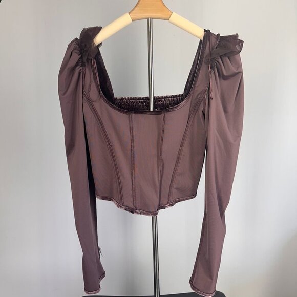 NWOT ASTR the Label Deep Purple Velvet Long Sleeve Top | Women's M - Picture 5 of 6